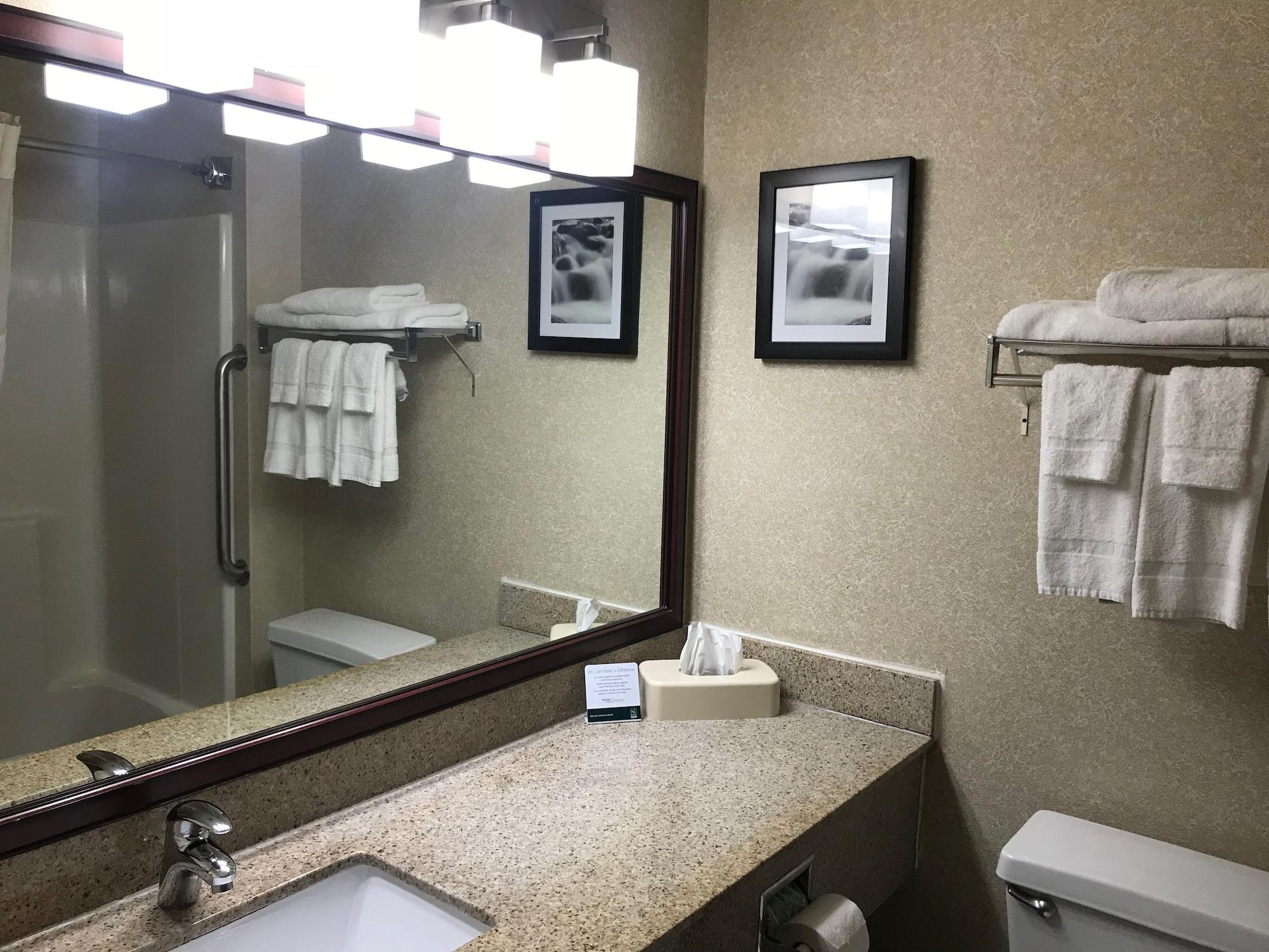 Quality Inn & Suites Springfield Southwest Near I-72 Экстерьер фото